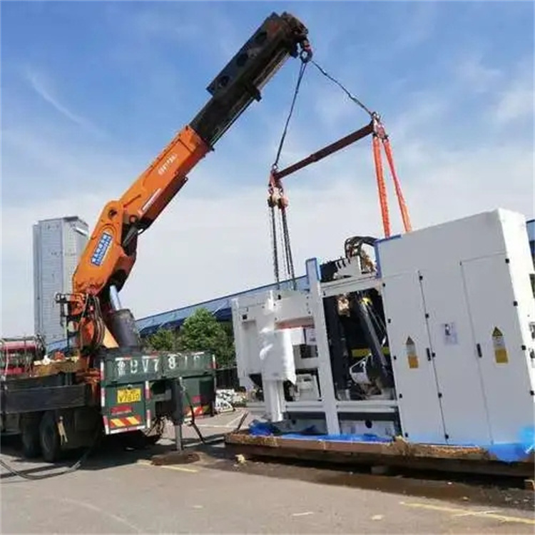 思南吊车出租在夏季应注意哪些方面的因素