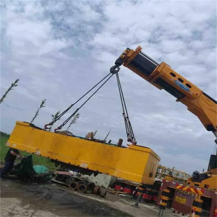 思南随车吊吊集装箱怎么吊